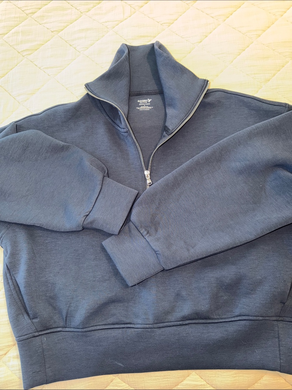 Old Navy women’s  Dark Blue Quarter-Zip Pullover Small Crop NWOT